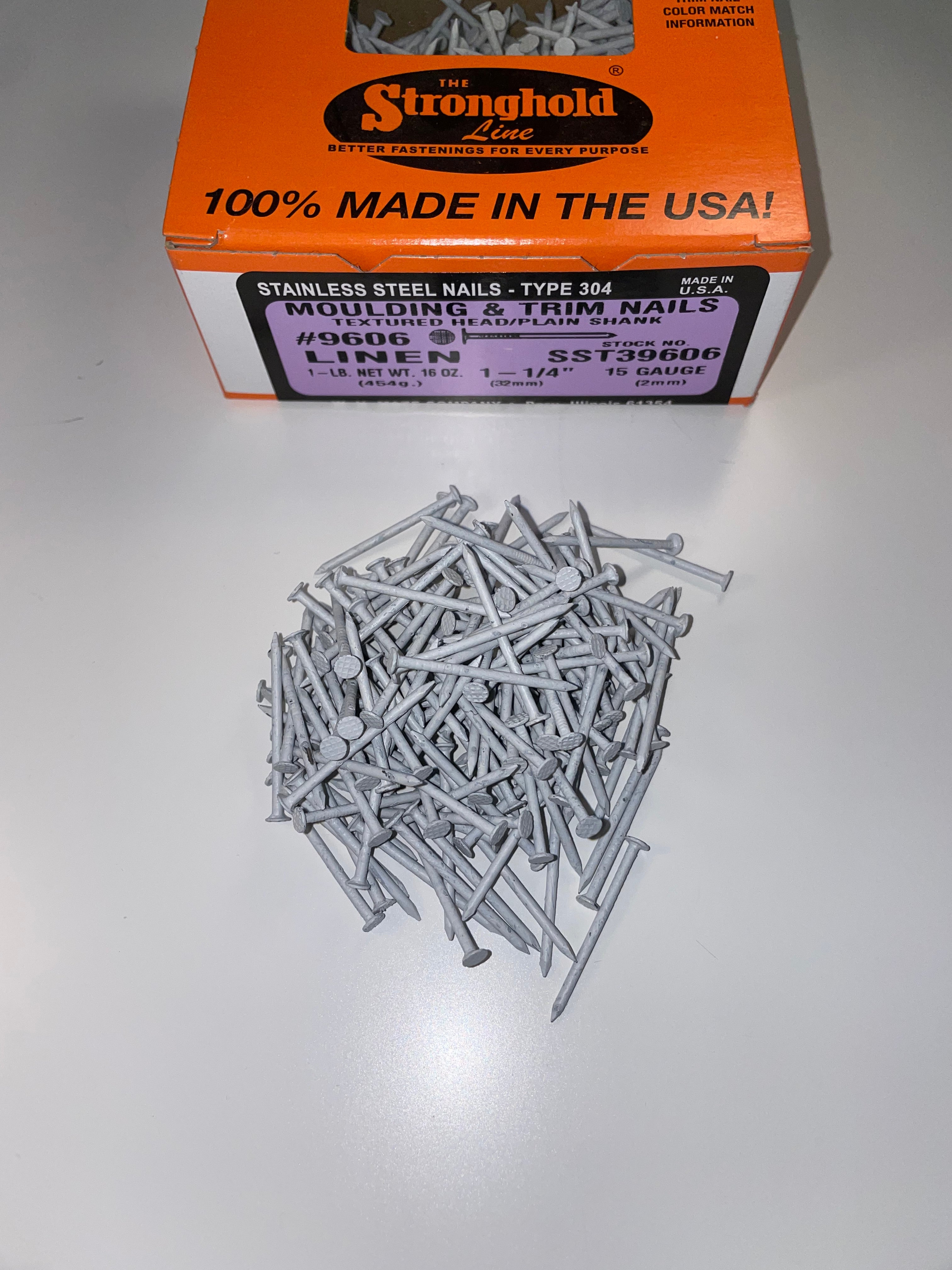 Stainless Steel Plain Shank Painted Trim Nails- 1lb - Image 16